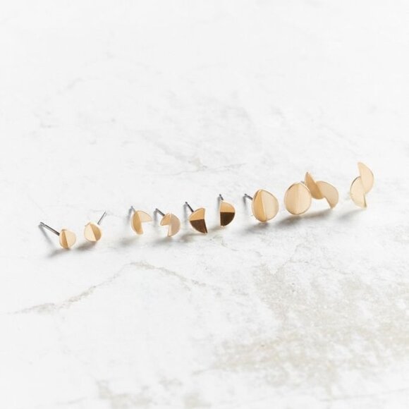 4/$25 Urban Outfitters Phoenix 3D Post Earring Set Gold - Picture 1 of 4